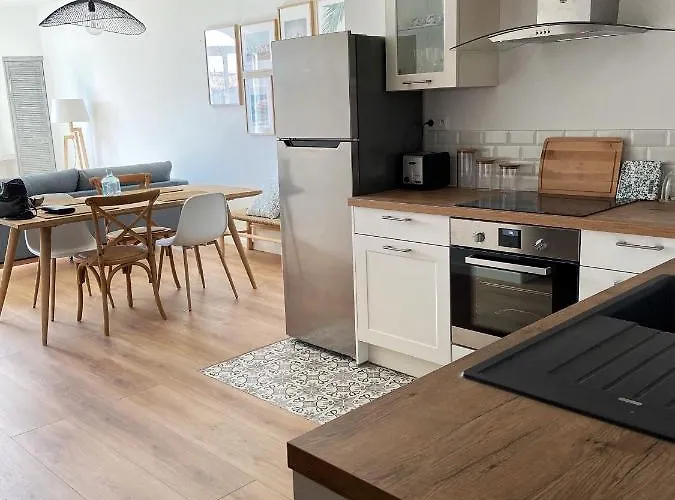 Le Carnet De Et Sa Vue Sur Le Canal * Σετ