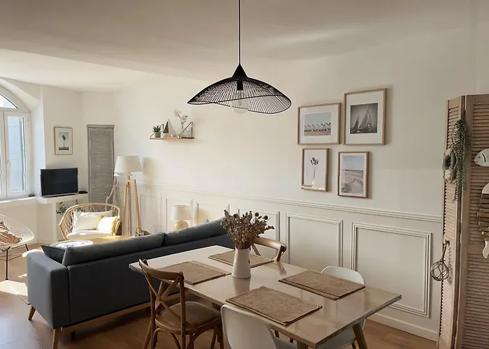 Le Carnet De Et Sa Vue Sur Le Canal Διαμέρισμα *